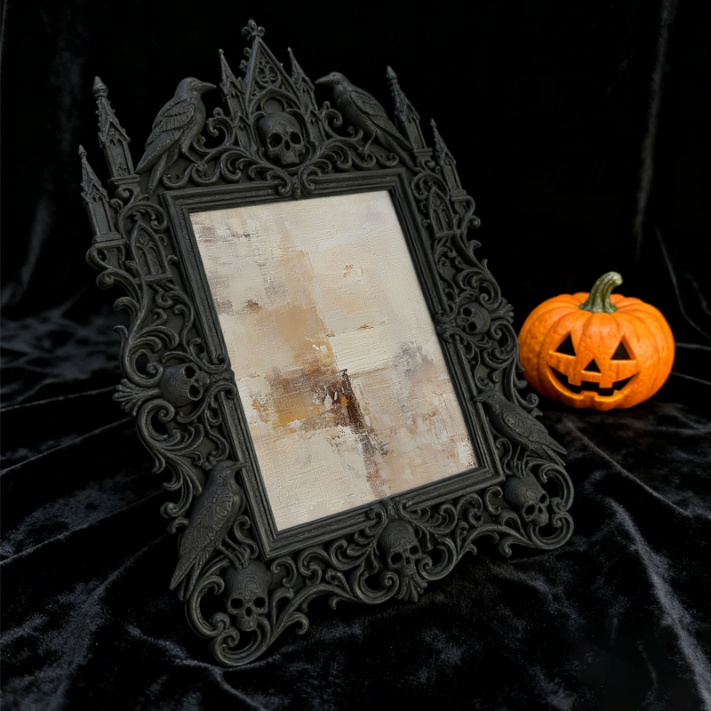 Rare Gothic Dark-style Photo Frame | Werewolf-themed Bar Decor, Photo Ornament, Wall/Table Dual-use, Rustic Frame