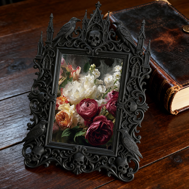 Distinctive Gothic Dark-style Photo Frame | Witchy Tarot Card Shop Decor, Photo Ornament, Wall-mountable & Tabletop, Portable Frame