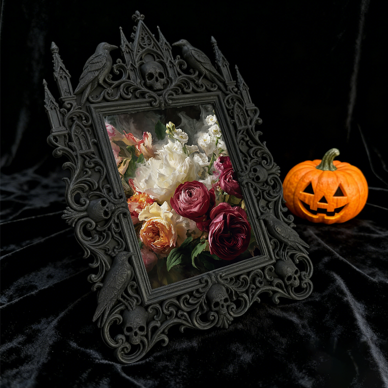Distinctive Gothic Dark-style Photo Frame | Witchy Tarot Card Shop Decor, Photo Ornament, Wall-mountable & Tabletop, Portable Frame