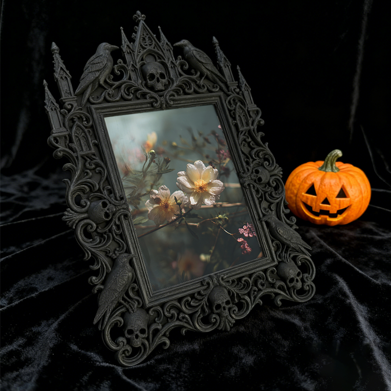 Crowd-pleasing Gothic Dark-style Photo Frame | Gothic Skate Park Photo Booth Decor, Photo Ornament, Dual-use Display, Retro Plastic Frame
