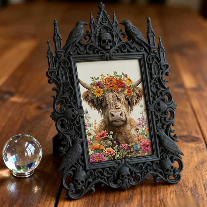 Refined Gothic Dark-style Photo Frame | Paranormal TV Show Set Decor, Photo Ornament, Wall-mountable & Tabletop, Elegant Frame