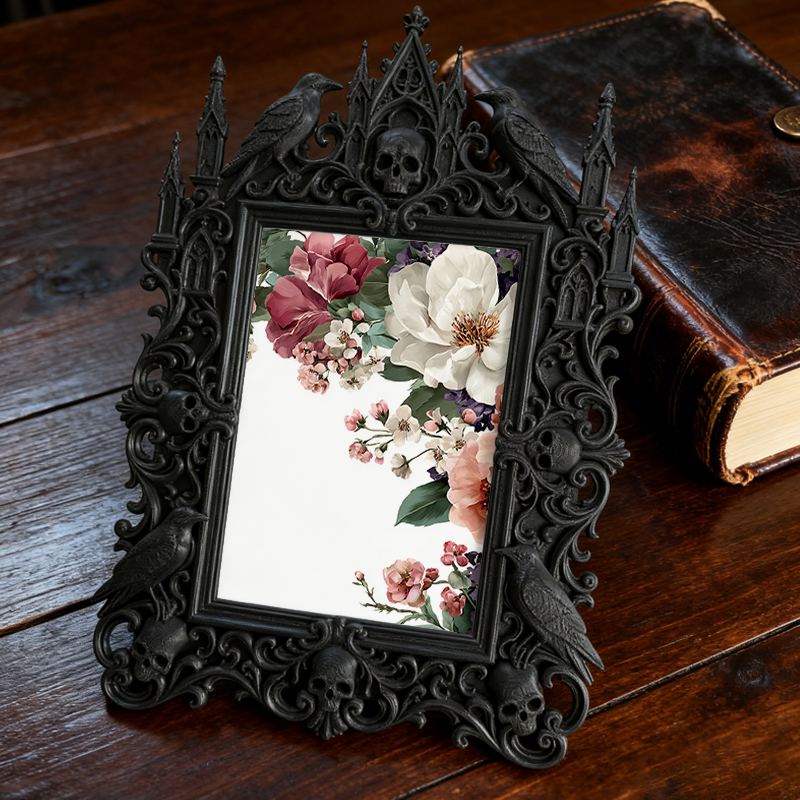 Bold Gothic Dark-style Photo Frame | Dark Fantasy LARP Character Photo Display, Photo Ornament, Wall-mountable & Tabletop, Creative Frame