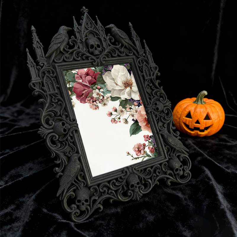 Bold Gothic Dark-style Photo Frame | Dark Fantasy LARP Character Photo Display, Photo Ornament, Wall-mountable & Tabletop, Creative Frame