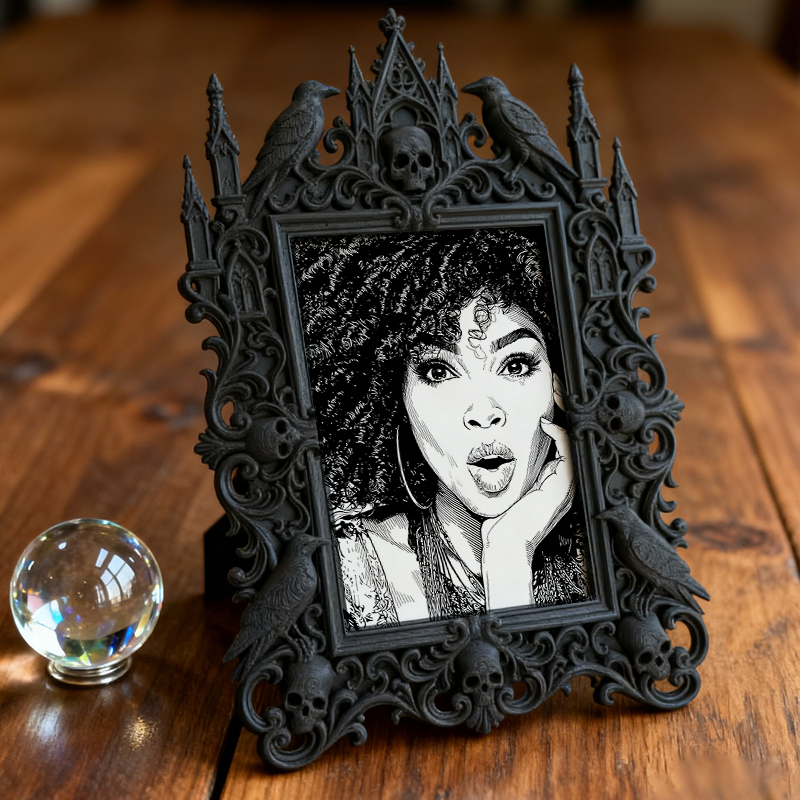 Cute Gothic Dark-style Photo Frame | Gothic Pet Halloween Costume Shop Decor, Photo Ornament, Dual-use Display, Cute Frame