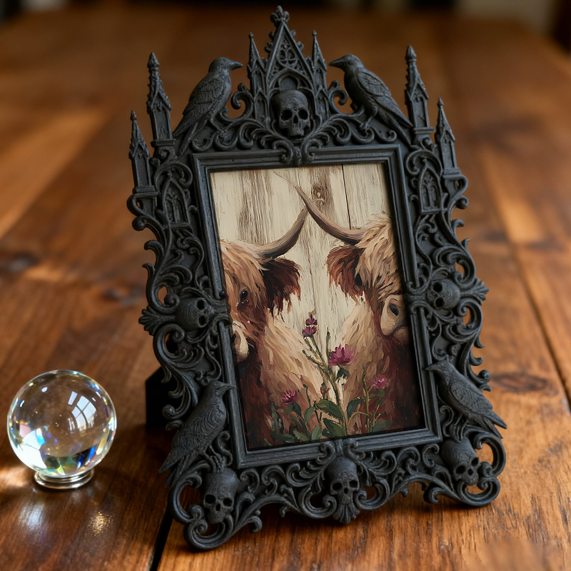 Edgy Gothic Dark-style Photo Frame | Horror Escape Room Character Wall Decor, Photo Ornament, Dual-use Display, Minimalist Frame