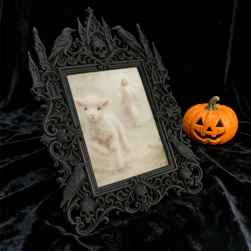 Rare Gothic Dark-style Photo Frame | Vampire Cosplay Costume Shop Decor, Photo Ornament, Wall/Table Dual-use, Artistic Frame
