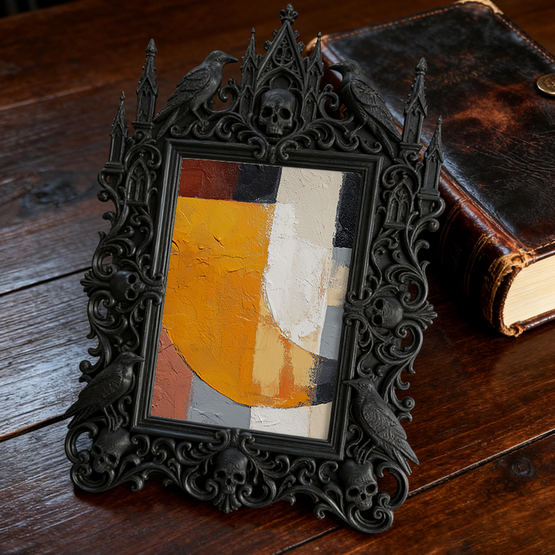 Must-grab Gothic Dark-style Photo Frame | Halloween Trick-or-Treat Photo Spot Decor, Photo Ornament, Wall-mountable & Tabletop, Lightweight 