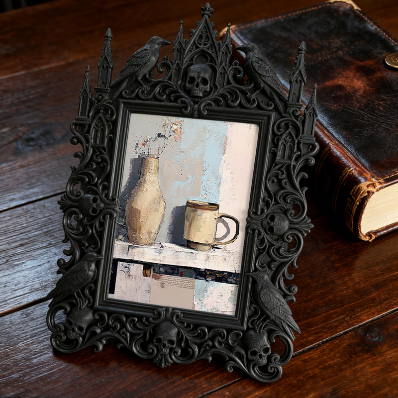 Rare Gothic Dark-style Photo Frame | Vampire LARP Castle Bedroom Decor, Photo Ornament, Wall/Table Dual-use, Artistic Frame