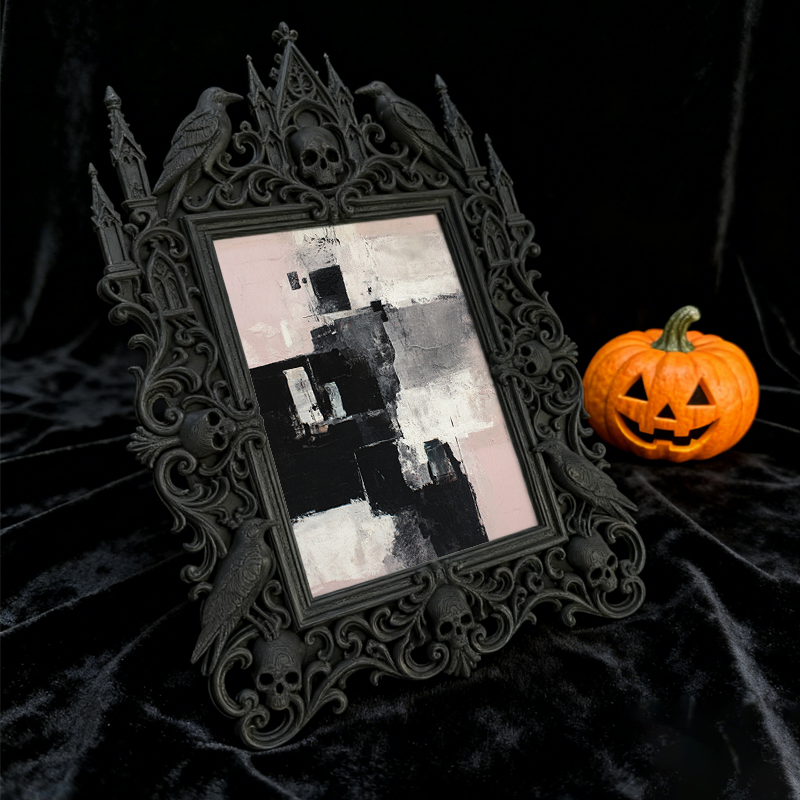 Collector-favorite Gothic Dark-style Photo Frame | Horror Comic Book Convention Decor, Photo Ornament, Wall/Table Dual-use, Display-grade Fr
