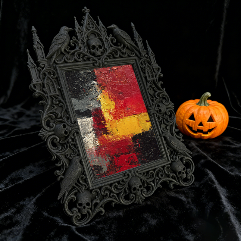 TikTok-trending Gothic Dark-style Photo Frame | Ghost-themed Tiny House Decor, Photo Ornament, Wall-mountable & Tabletop, Plastic Frame