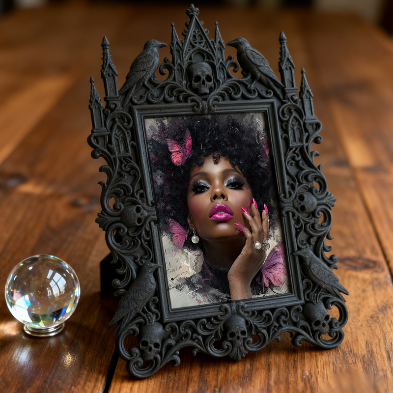 Crowd-pleaser Gothic Dark-style Photo Frame | Horror Cosplay Photo Shoot Backdrop Decor, Photo Ornament, Wall-mountable & Tabletop, Lightwei
