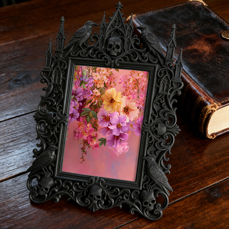 Elegant-gothic Gothic Dark-style Photo Frame | Paranormal Themed Bed & Breakfast Dining Room Decor, Photo Ornament, Wall-mountable & Tableto