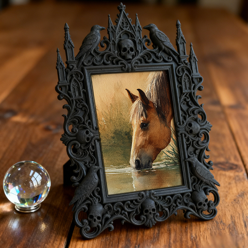 Cool-gothic-vibe Gothic Dark-style Photo Frame | Horror Video Game Release Party Decor, Photo Ornament, Dual-use Display, Minimalist Frame