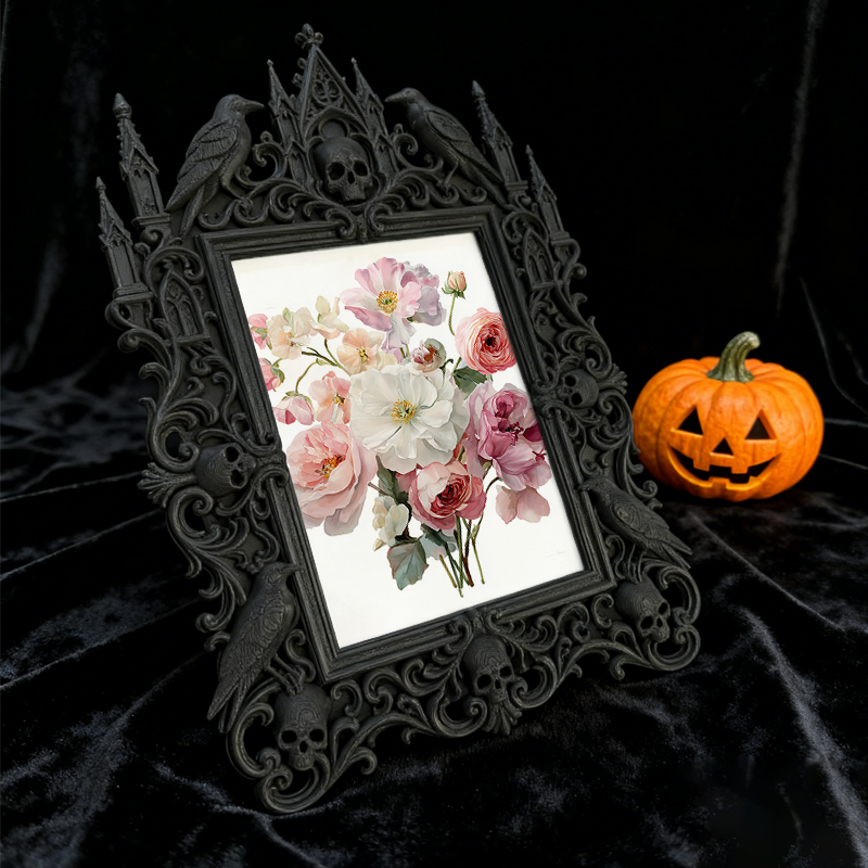 Rare-edition Gothic Dark-style Photo Frame | Vampire LARP Tavern Wall Decor, Photo Ornament, Wall/Table Dual-use, Artistic Frame