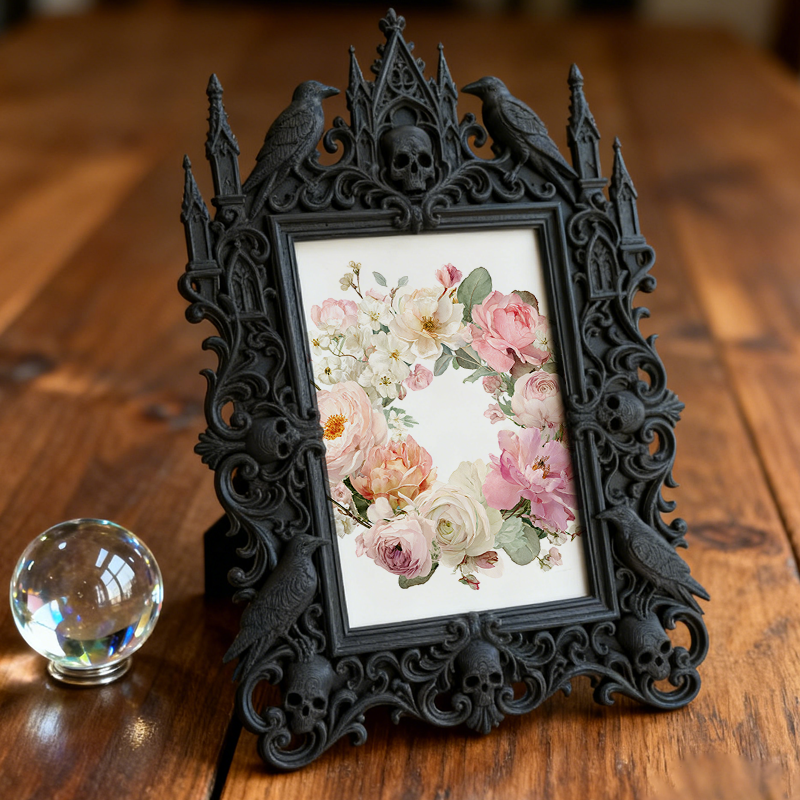 Limited-drop Gothic Dark-style Photo Frame | Occult Tarot Card Deck Shop Decor, Photo Ornament, Wall-mountable & Tabletop, Collectible Frame