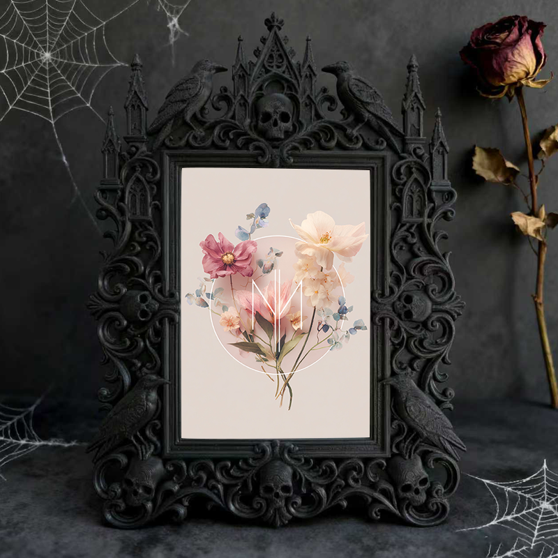 Must-grab Gothic Dark-style Photo Frame | Horror Movie Themed Pop-up Shop Decor, Photo Ornament, Wall-mountable & Tabletop, Slim Frame