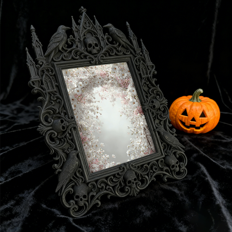 Exclusive-stock Gothic Dark-style Photo Frame | Occult Tarot Card Sleeve Shop Decor, Photo Ornament, Wall-mountable & Tabletop, Collectible 