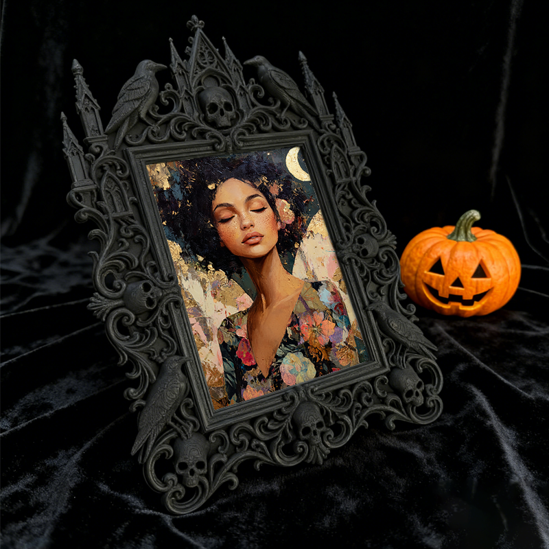 Edgy-favorite Gothic Dark-style Photo Frame | Horror Comic Book Store Checkout Decor, Photo Ornament, Dual-use Display, Minimalist Frame