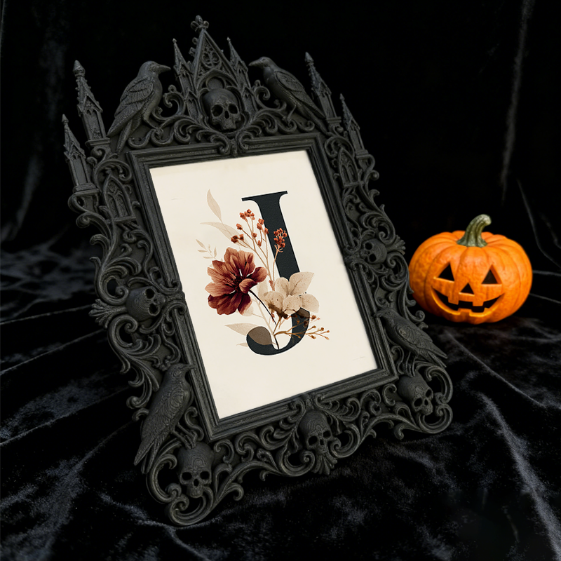 Style-essential Gothic Dark-style Photo Frame | Gothic Vintage Vinyl Record Shop Decor, Photo Ornament, Wall/Table Dual-use, Eco-friendly Fr