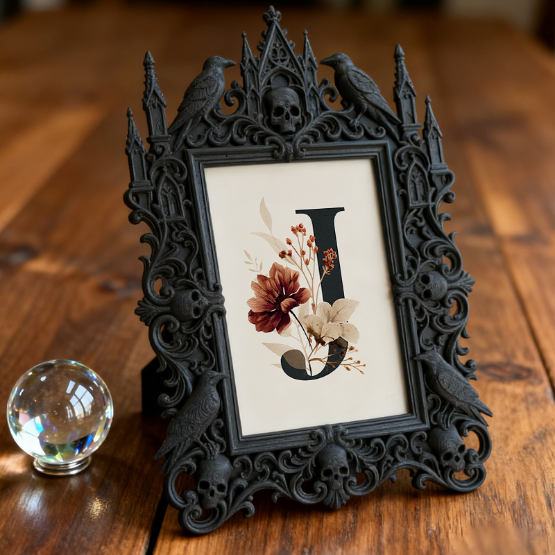 Style-essential Gothic Dark-style Photo Frame | Gothic Vintage Vinyl Record Shop Decor, Photo Ornament, Wall/Table Dual-use, Eco-friendly Fr