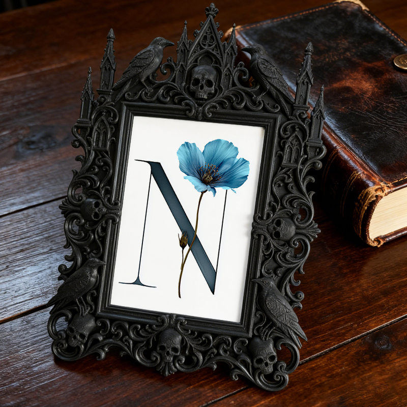 Customer-loved Gothic Dark-style Photo Frame | Vampire-themed Caf茅 Menu Board Decor, Photo Ornament, Dual-use Display, Sturdy Frame