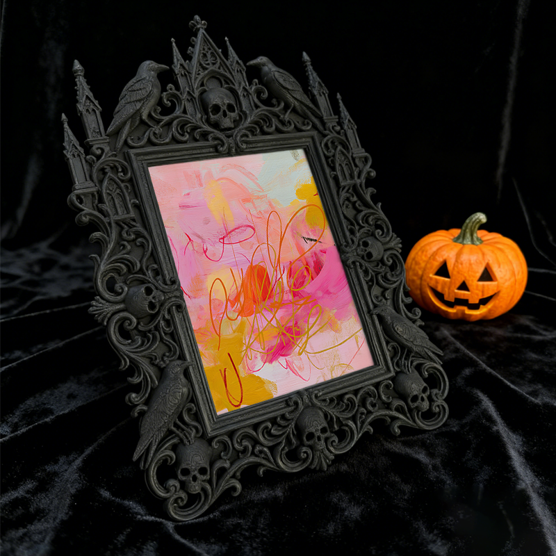 Sturdy-and-chic Gothic Dark-style Photo Frame | Gothic Halloween Trick-or-Treat Station Decor, Photo Ornament, Dual-use Display, Wear-resist