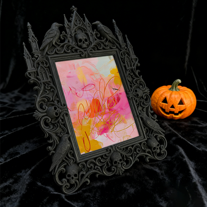 Sturdy-and-chic Gothic Dark-style Photo Frame | Gothic Halloween Trick-or-Treat Station Decor, Photo Ornament, Dual-use Display, Wear-resist