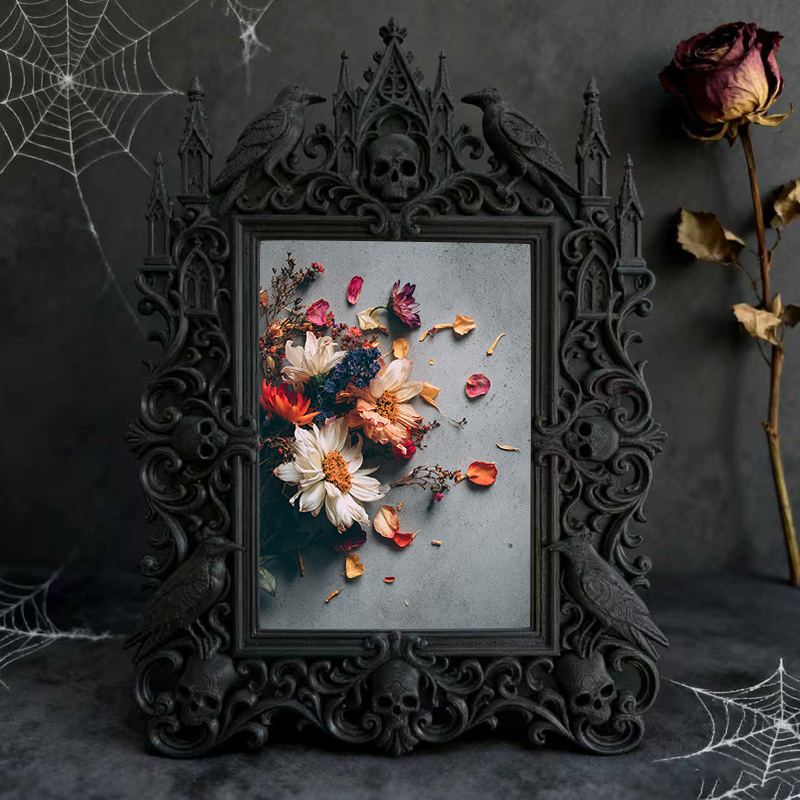 TikTok-famous Gothic Dark-style Photo Frame | Gothic Makeup Vanity Decor, Photo Ornament, Wall-mountable & Tabletop, High-gloss Frame