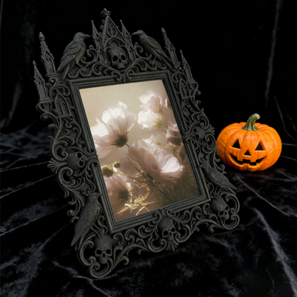 Must-own-now Gothic Dark-style Photo Frame | Gothic Pet Memorial Corner Decor, Photo Ornament, Wall-mountable & Tabletop, Creative Frame