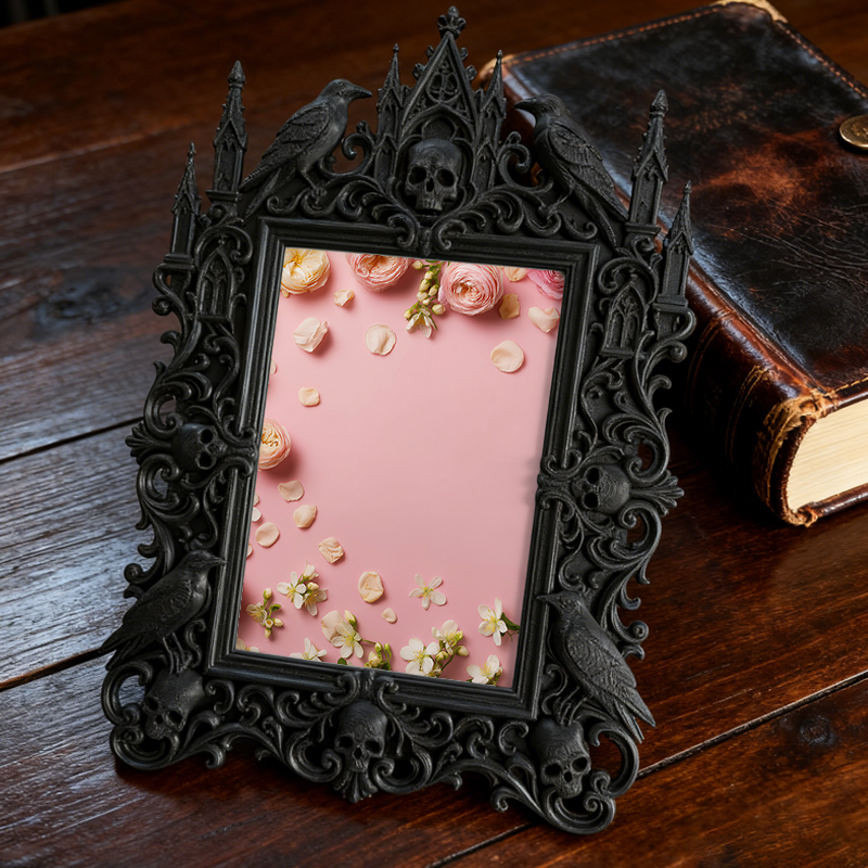 Hard-to-get Gothic Dark-style Photo Frame | Werewolf-themed Forest Cabin Bedroom Decor, Photo Ornament, Wall/Table Dual-use, Rustic Frame