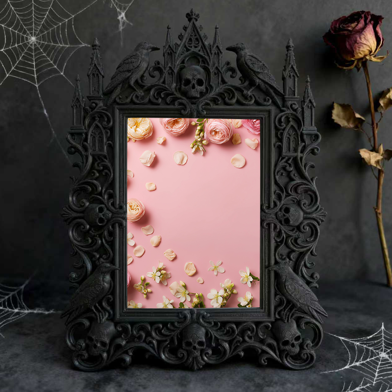 Hard-to-get Gothic Dark-style Photo Frame | Werewolf-themed Forest Cabin Bedroom Decor, Photo Ornament, Wall/Table Dual-use, Rustic Frame