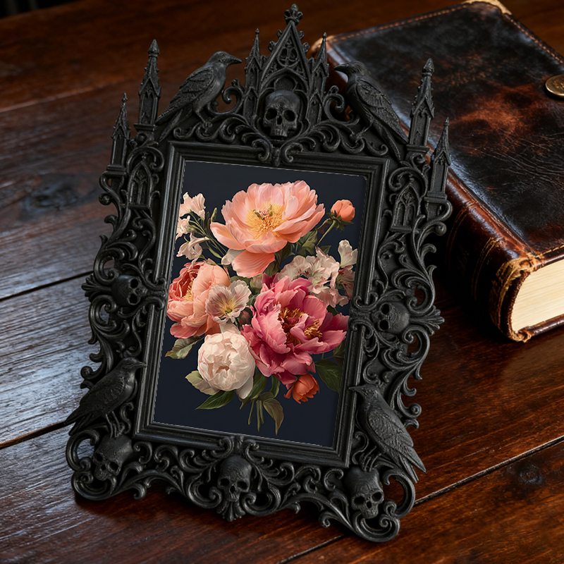 Rare-gem Gothic Dark-style Photo Frame | Werewolf Cosplay Group Photo Backdrop Decor, Photo Ornament, Wall/Table Dual-use, Rustic Frame