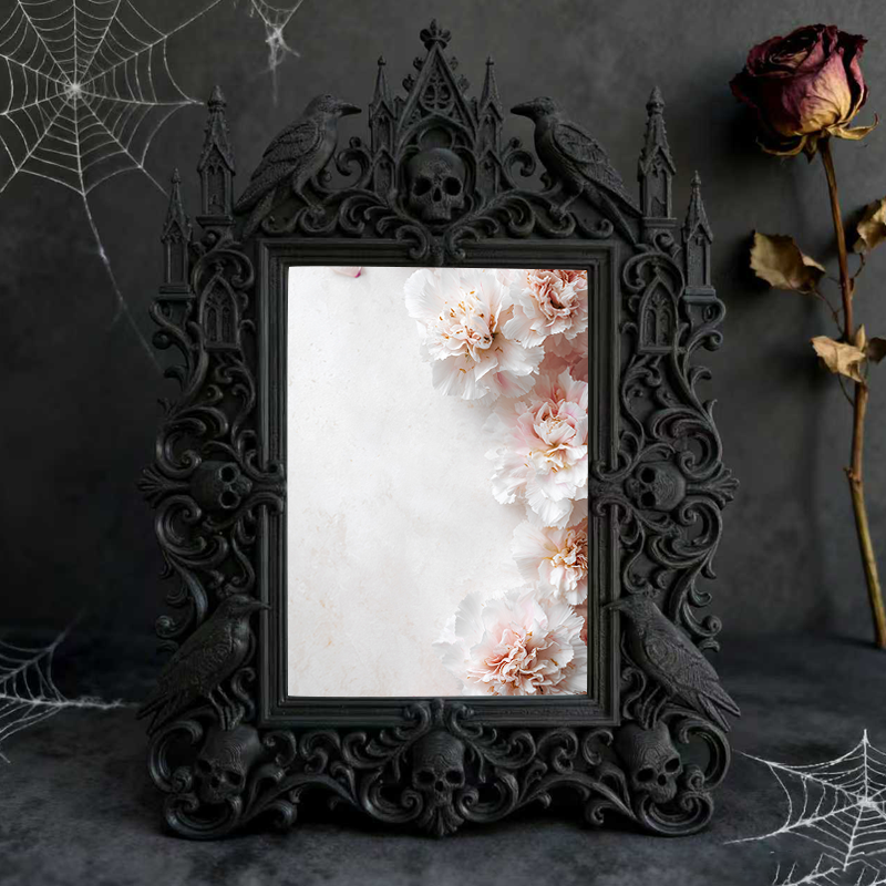 Bold-standout Gothic Dark-style Photo Frame | Dark Fantasy Dice Carving Studio Decor, Photo Ornament, Wall-mountable & Tabletop, Creative Fr