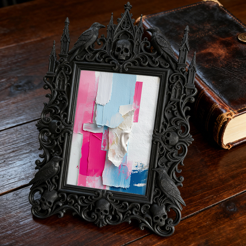 Sought-after Gothic Dark-style Photo Frame | Werewolf-themed Hunting Cabin Bedroom Decor, Photo Ornament, Wall/Table Dual-use, Rustic Frame