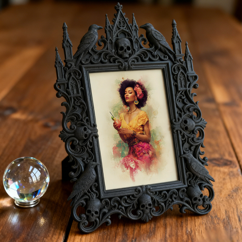 Collector-favorite Gothic Dark-style Photo Frame | Vintage Horror Comic Book Cover Display Decor, Photo Ornament, Wall/Table Dual-use, Displ