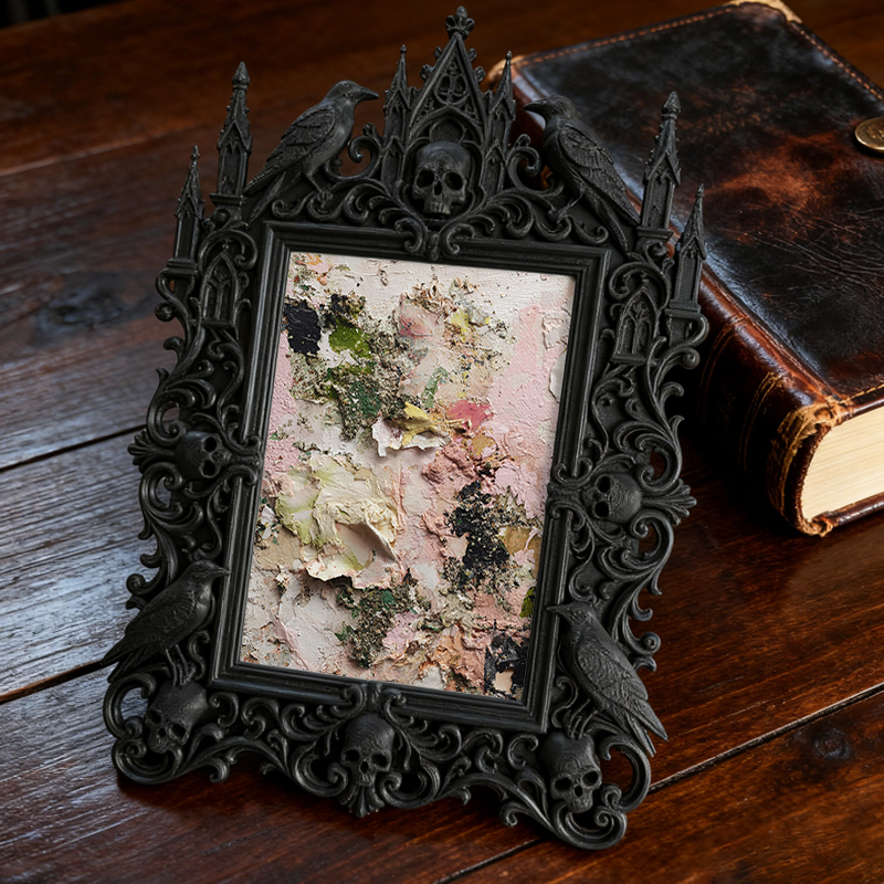 Trending-hot Gothic Dark-style Photo Frame | Gothic Halloween Front Yard Photo Spot Decor, Photo Ornament, Wall-mountable & Tabletop, Plasti