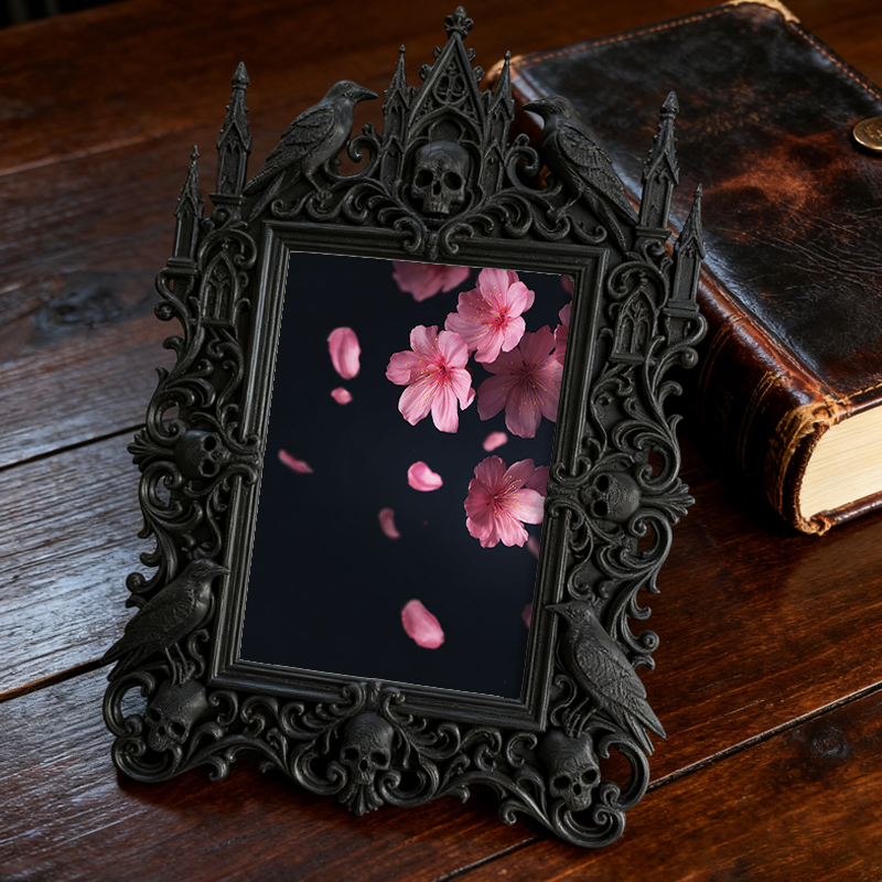 Crowd-pleaser Gothic Dark-style Photo Frame | Horror Cosplay Group Photo Backdrop Decor, Photo Ornament, Wall-mountable & Tabletop, Lightwei