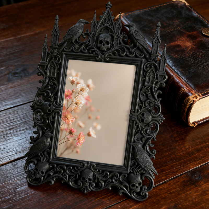 Highly-recommended Gothic Dark-style Photo Frame | Witchy Crystal Geode Display Shop Decor, Photo Ornament, Wall-mountable & Tabletop, Scrat