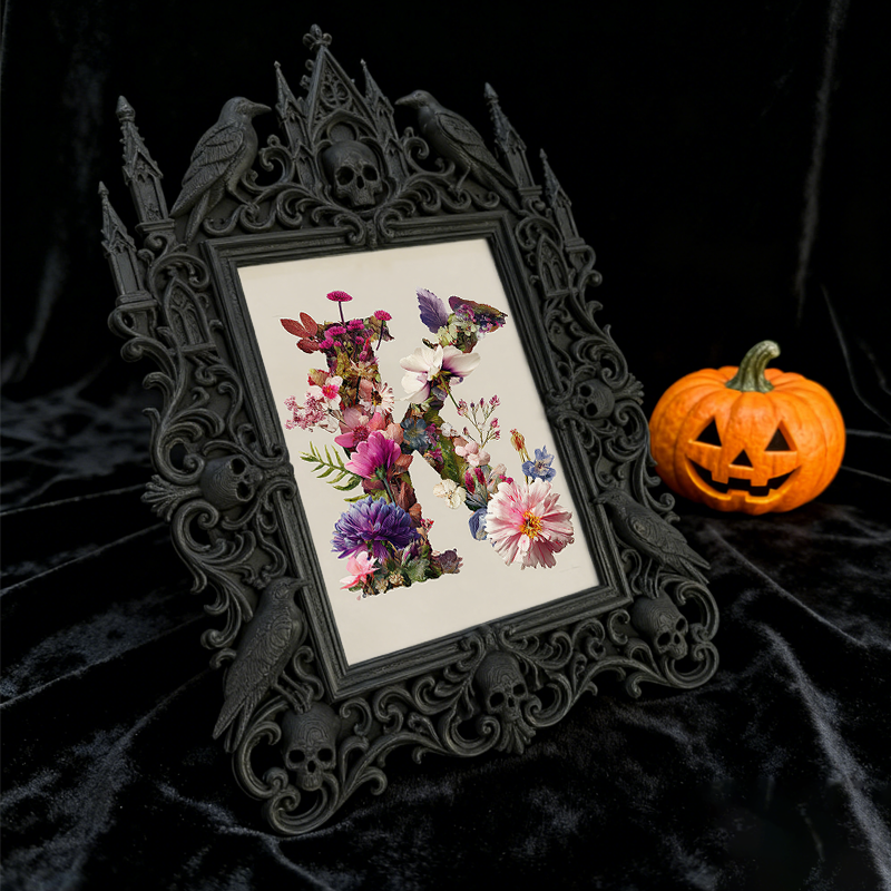 5-star-rated Gothic Dark-style Photo Frame | Gothic Tattoo Equipment Store Decor, Photo Ornament, Dual-use Display, Sturdy Frame