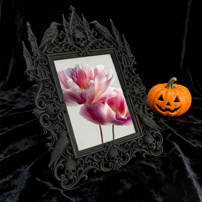 Sturdy-built Gothic Dark-style Photo Frame | Gothic Custom Leather Bag Shop Decor, Photo Ornament, Dual-use Display, Wear-resistant Frame
