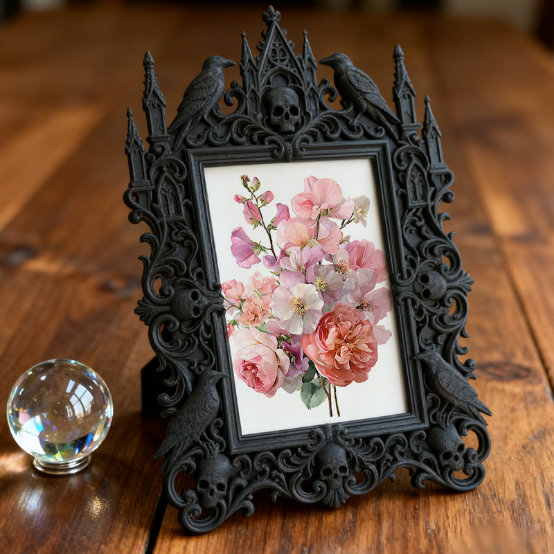 Bold-eye-catching Gothic Dark-style Photo Frame | Dark Fantasy Dice Set Shop Decor, Photo Ornament, Wall-mountable & Tabletop, Creative Fram
