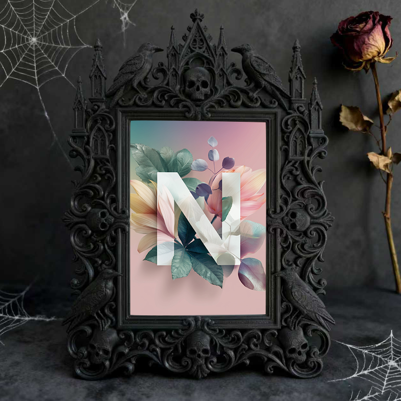 Rare-edition Gothic Dark-style Photo Frame | Vampire LARP Armor Shop Decor, Photo Ornament, Wall/Table Dual-use, Artistic Frame
