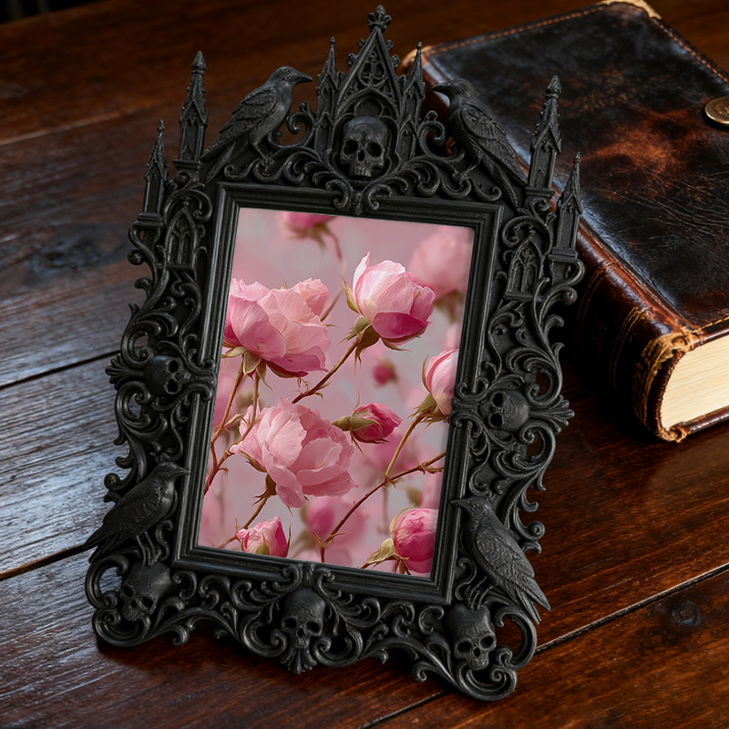 TikTok-trending Gothic Dark-style Photo Frame | Vampire Masquerade Ball Table Decor, Photo Ornament, Wall-mountable & Tabletop, Plastic Fram