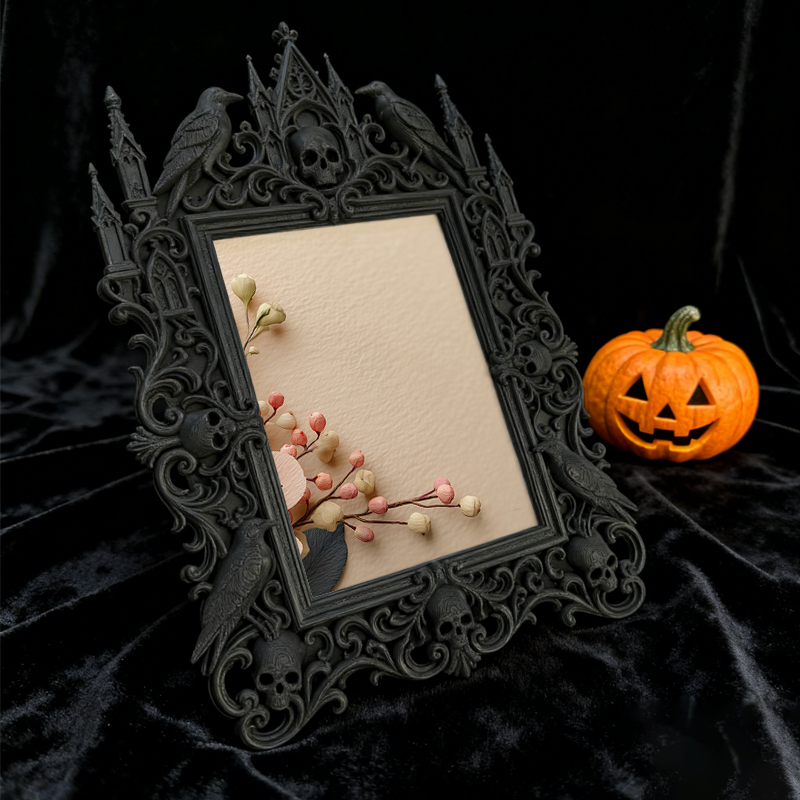 Must-own Gothic Dark-style Photo Frame | Horror Escape Room Winner Prize Display Decor, Photo Ornament, Wall-mountable & Tabletop, Slim Fram