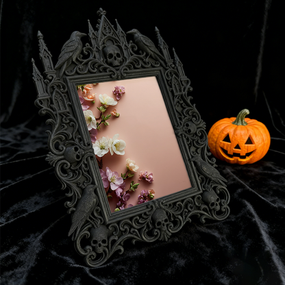 Trend-buzzing Gothic Dark-style Photo Frame | Dark Academia Study Nook Decor, Photo Ornament, Wall/Table Dual-use, Eco-friendly Frame