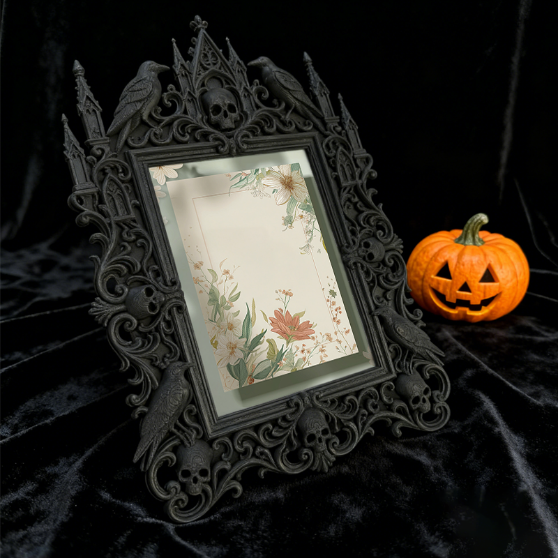 Exclusive-drop Gothic Dark-style Photo Frame | Occult Home Altar Decor, Photo Ornament, Wall-mountable & Tabletop, Collectible Frame