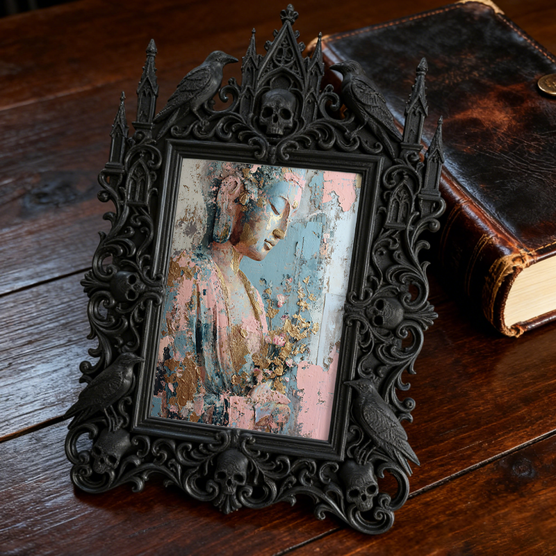 Insta-trending Gothic Dark-style Photo Frame | Horror Movie Fan Cave Decor, Photo Ornament, Dual-use Display, Minimalist Frame