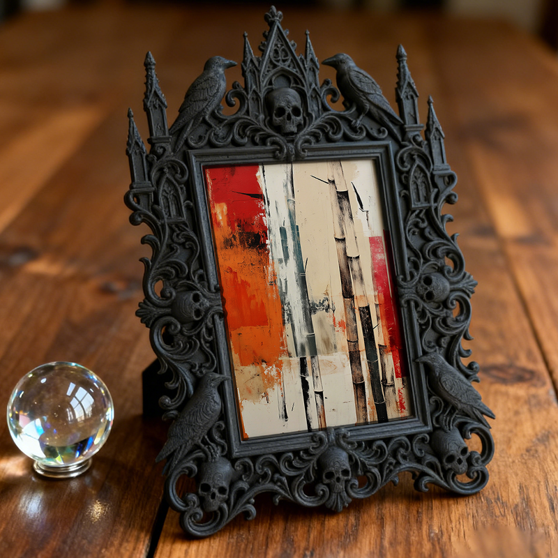 Luxe-dark Gothic Dark-style Photo Frame | Gothic Halloween Indoor Decor, Photo Ornament, Wall-mountable & Tabletop, Lightweight Frame
