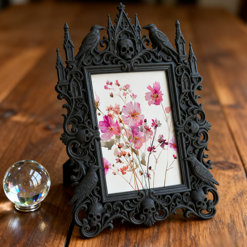 Elegant-spooky Gothic Dark-style Photo Frame | Paranormal Themed Gift Shop Shelf Decor, Photo Ornament, Wall-mountable & Tabletop, Elegant F