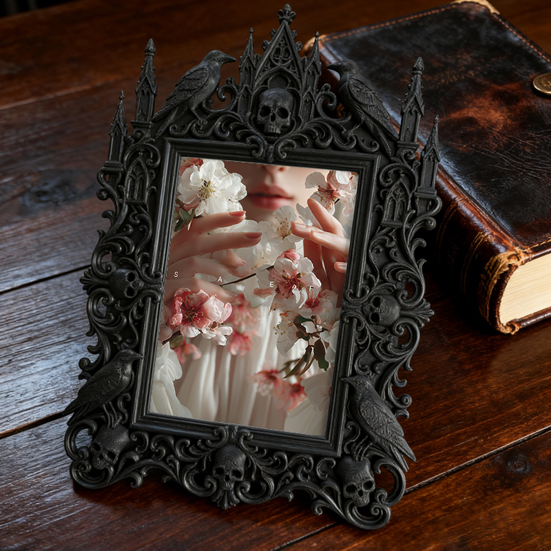 Highly-coveted Gothic Dark-style Photo Frame | Punk Rock Band Album Release Party Decor, Photo Ornament, Dual-use Display, Retro Plastic Fra